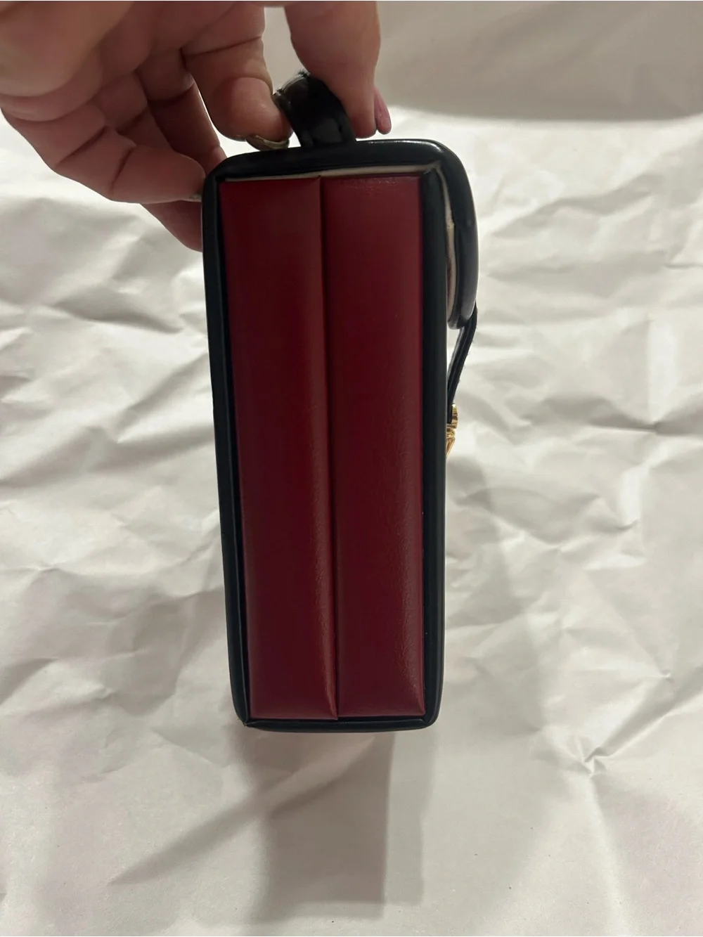N/A compact red